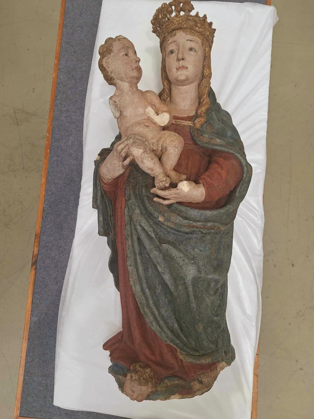 Recuperada la imagen de la “Virgen de la Alameda” de Carmona 