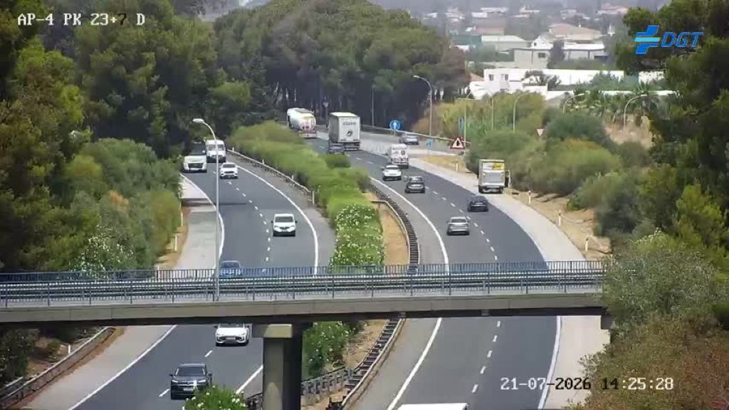La CES lamenta que el tercer carril de la AP-4 se limite a 34 kilómetros y exige una solución integral 